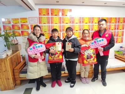 滁州市龙蟠小学开展“把爱带回家--送法到家 让孩子健康成长”活动